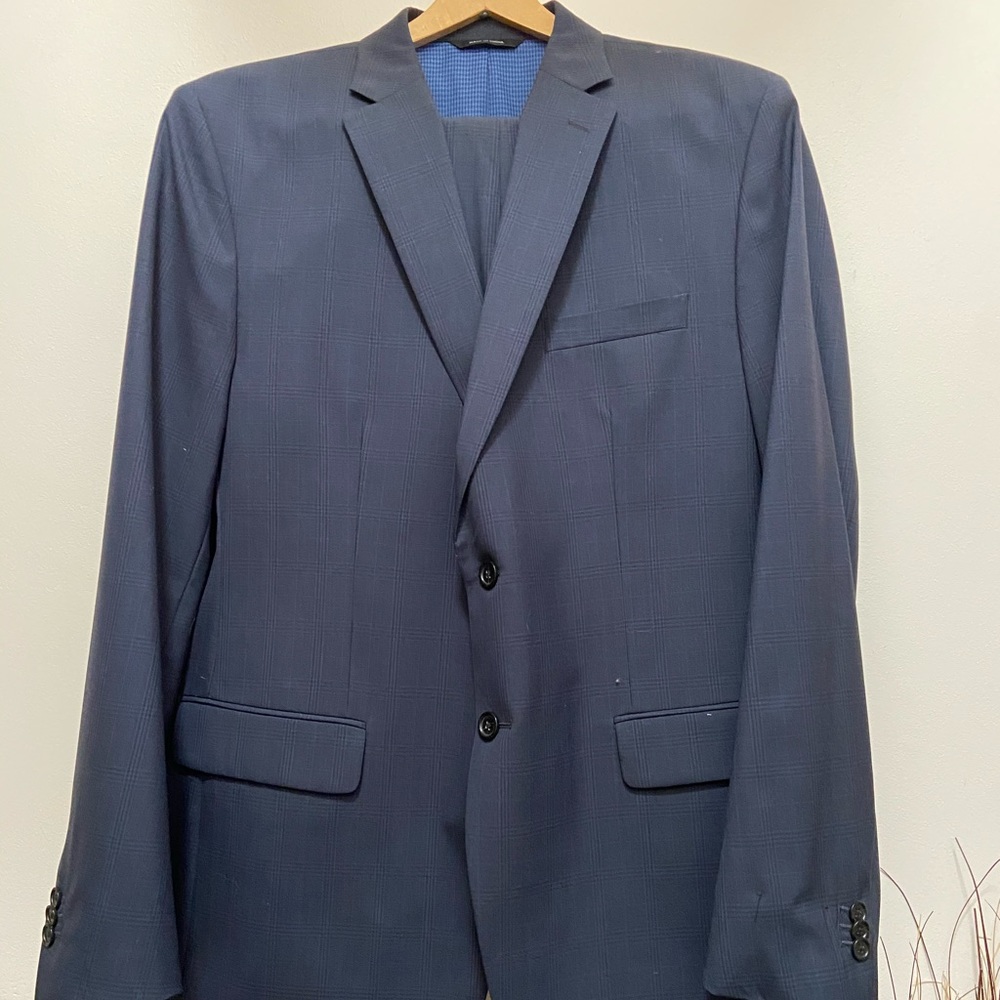 Banana Republic Men’s Tailored Fit Blue Suit
